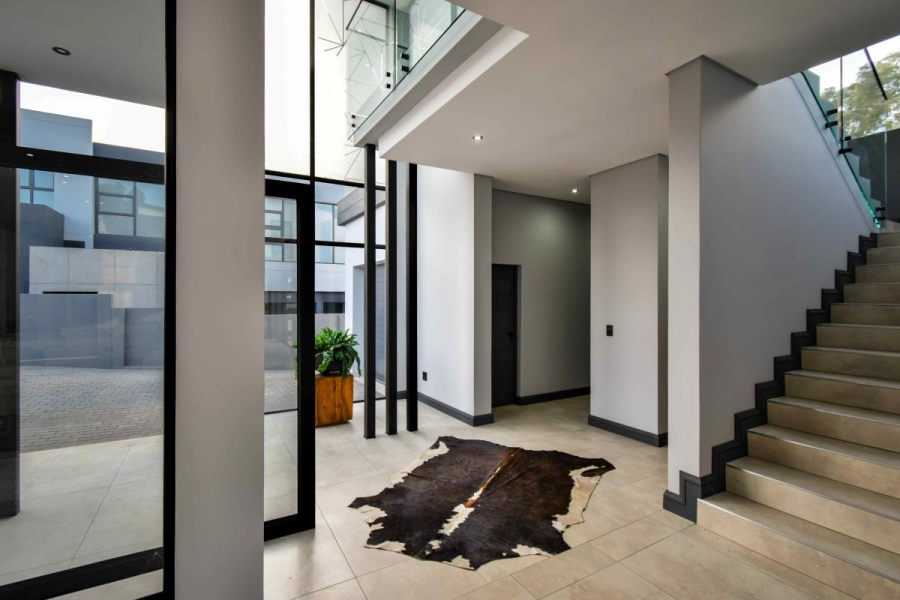 5 Bedroom Property for Sale in Midstream Ridge Gauteng