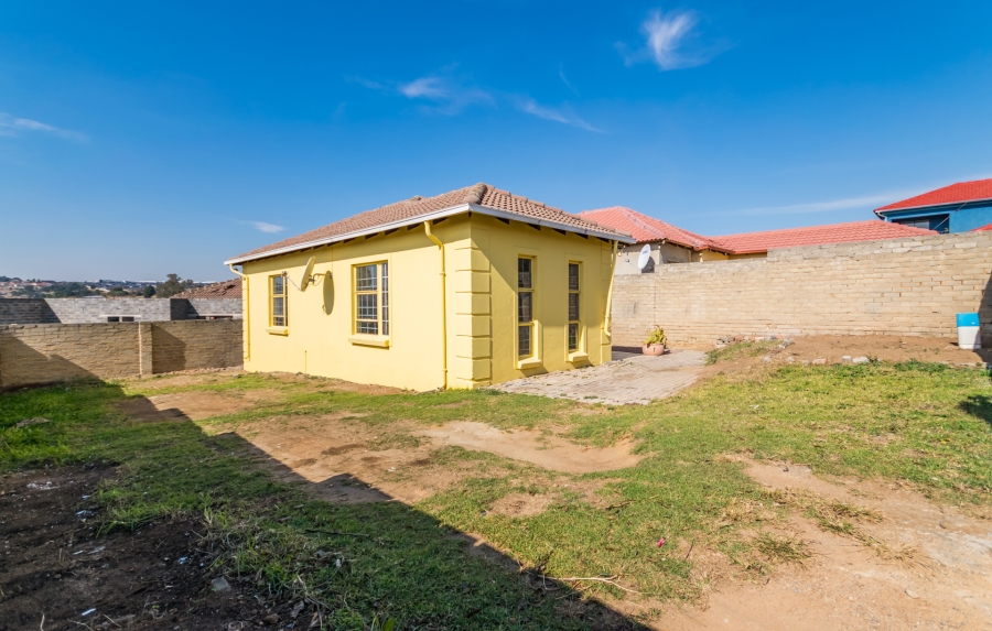 2 Bedroom Property for Sale in Cosmo City Gauteng