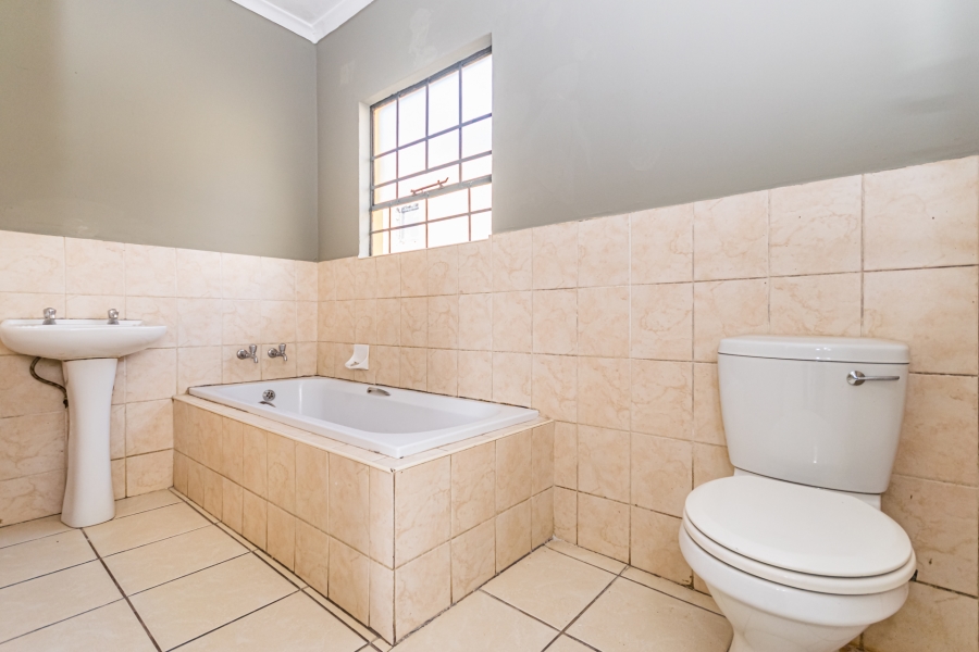2 Bedroom Property for Sale in Cosmo City Gauteng