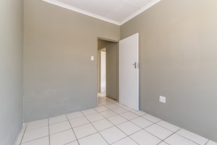 2 Bedroom Property for Sale in Cosmo City Gauteng
