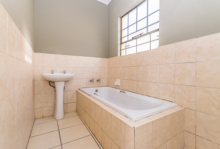 2 Bedroom Property for Sale in Cosmo City Gauteng