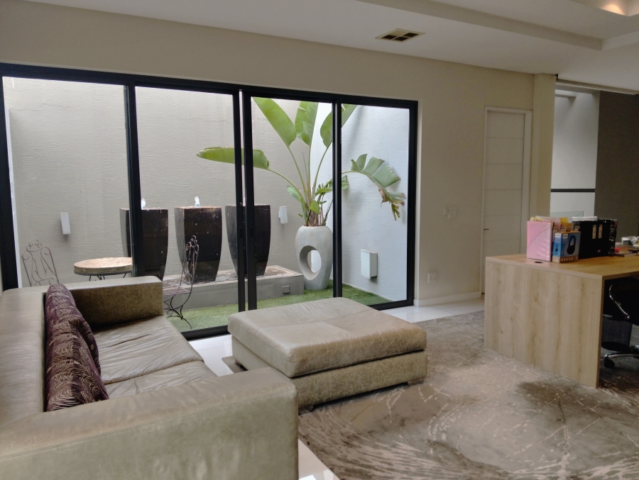 4 Bedroom Property for Sale in Bedfordview Gauteng