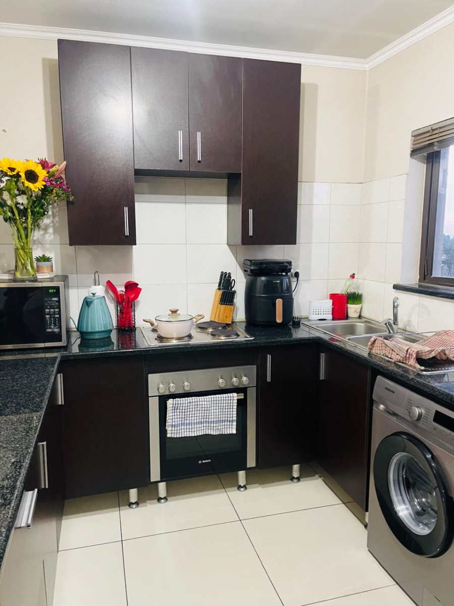 2 Bedroom Property for Sale in Noordwyk Gauteng