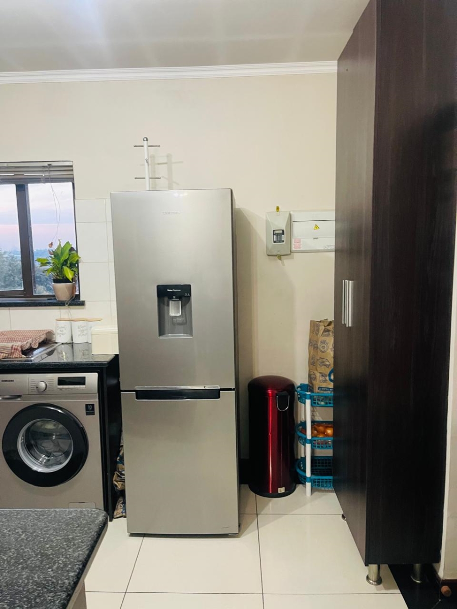 2 Bedroom Property for Sale in Noordwyk Gauteng