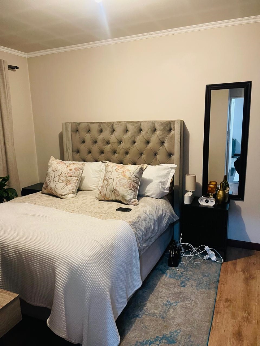 2 Bedroom Property for Sale in Noordwyk Gauteng