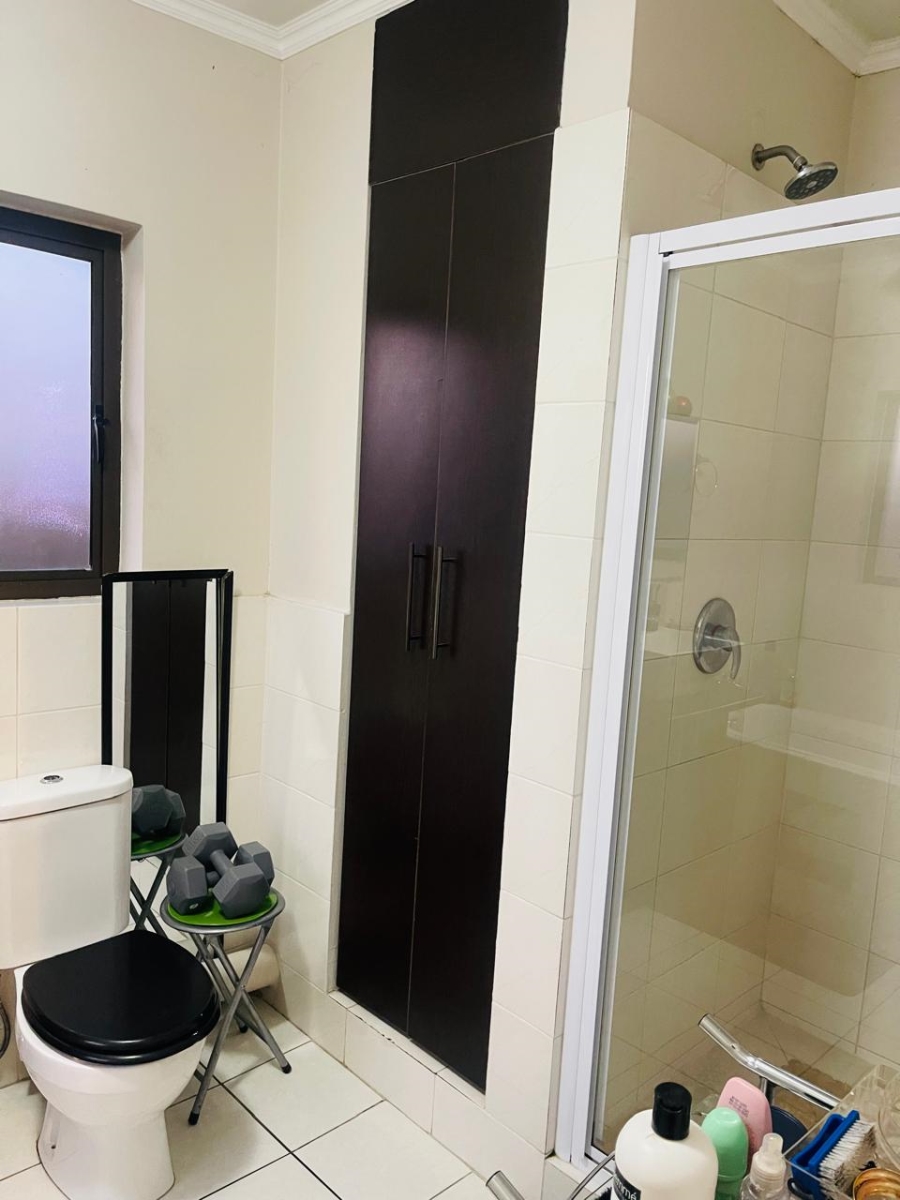 2 Bedroom Property for Sale in Noordwyk Gauteng
