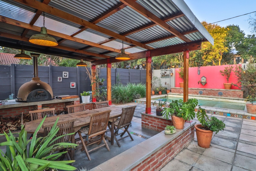 4 Bedroom Property for Sale in Linden Gauteng