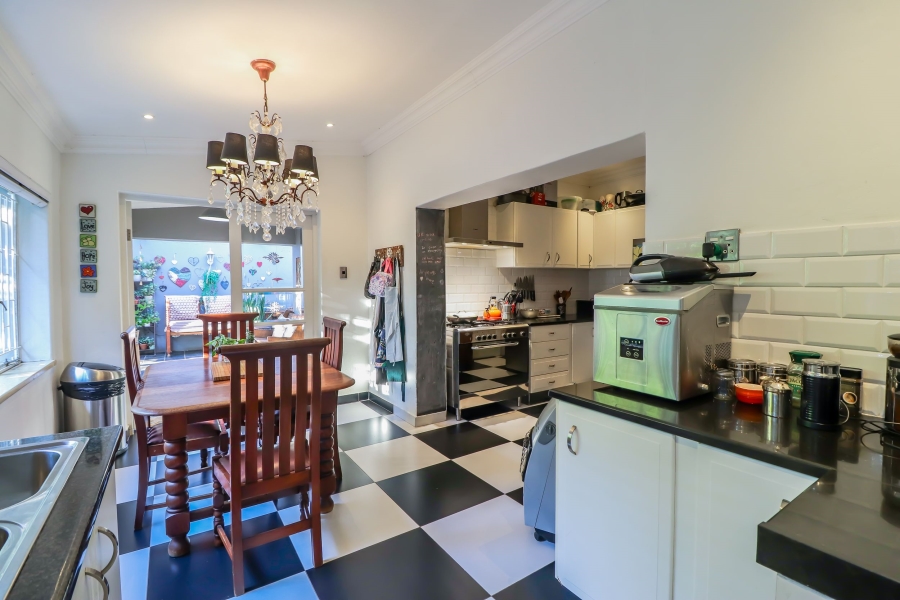 4 Bedroom Property for Sale in Linden Gauteng