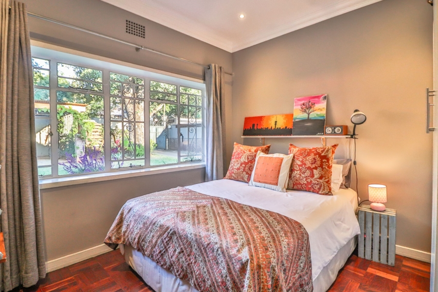 4 Bedroom Property for Sale in Linden Gauteng