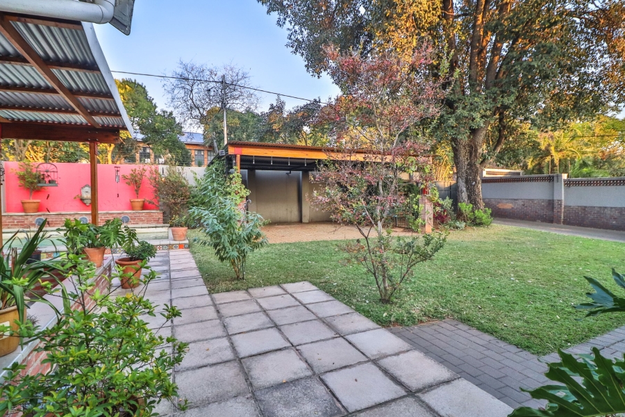 4 Bedroom Property for Sale in Linden Gauteng