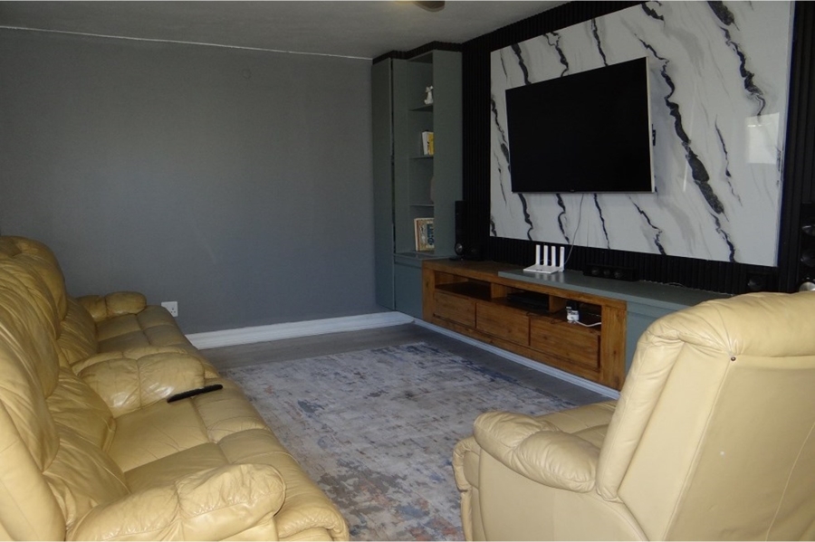 4 Bedroom Property for Sale in Midlands Estate Gauteng