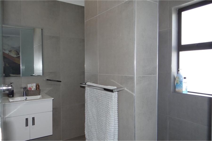 4 Bedroom Property for Sale in Midlands Estate Gauteng