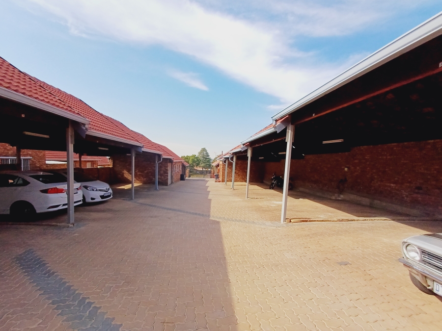 3 Bedroom Property for Sale in Moreleta Park Gauteng