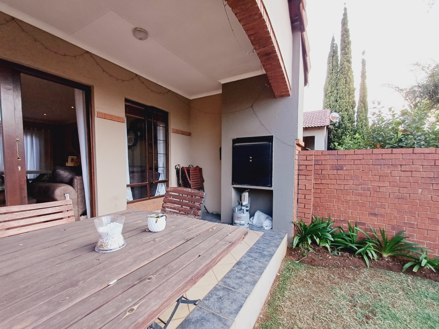 2 Bedroom Property for Sale in Moreleta Park Gauteng