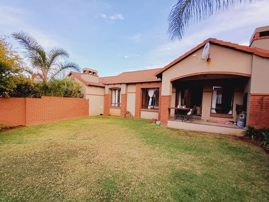 2 Bedroom Property for Sale in Moreleta Park Gauteng