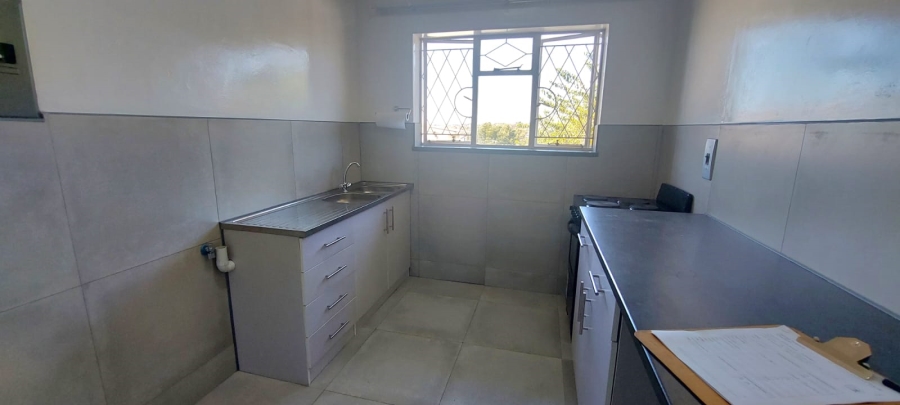 To Let 2 Bedroom Property for Rent in Chrisville Gauteng