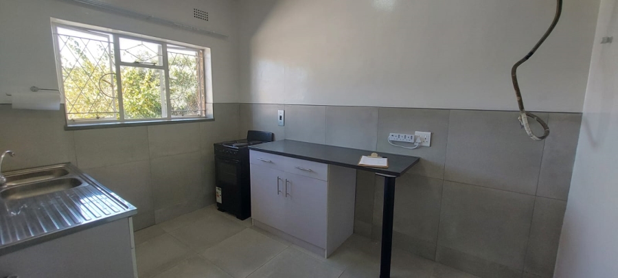 To Let 2 Bedroom Property for Rent in Chrisville Gauteng