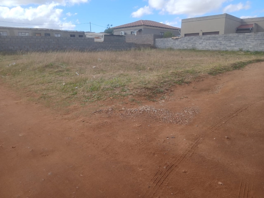 0 Bedroom Property for Sale in Mohlakeng Gauteng