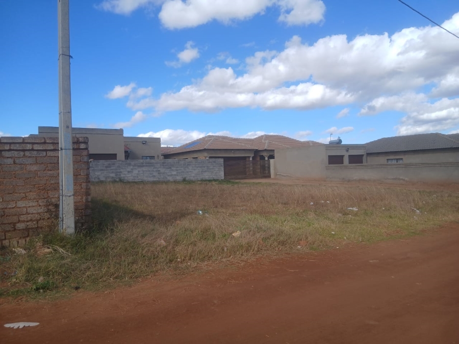 0 Bedroom Property for Sale in Mohlakeng Gauteng