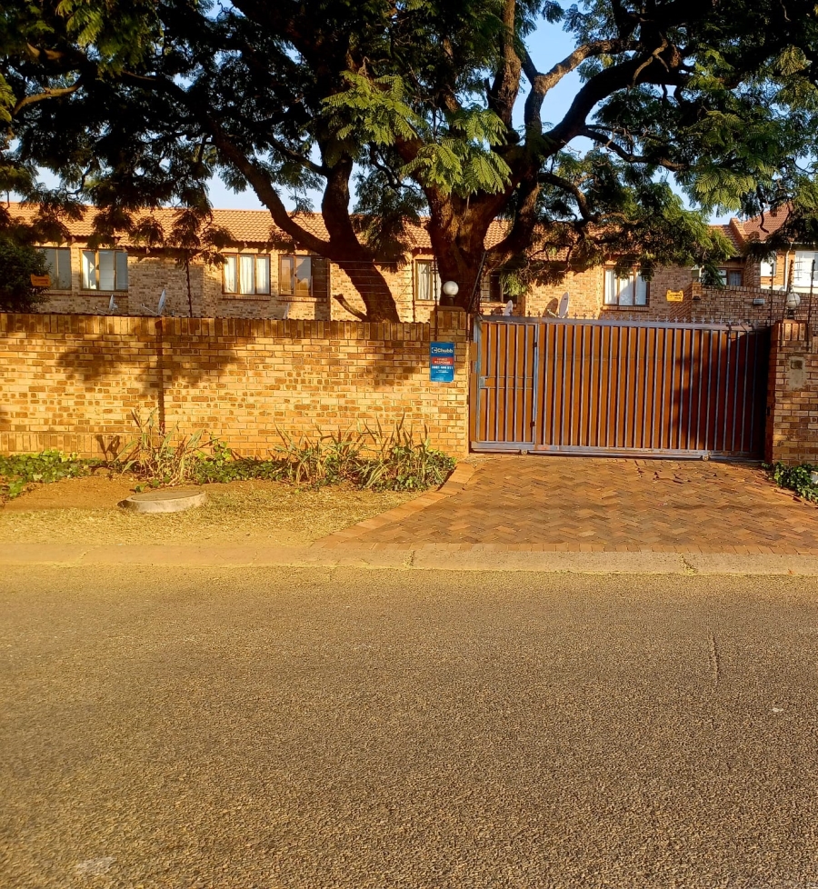 1 Bedroom Property for Sale in Windsor West Gauteng