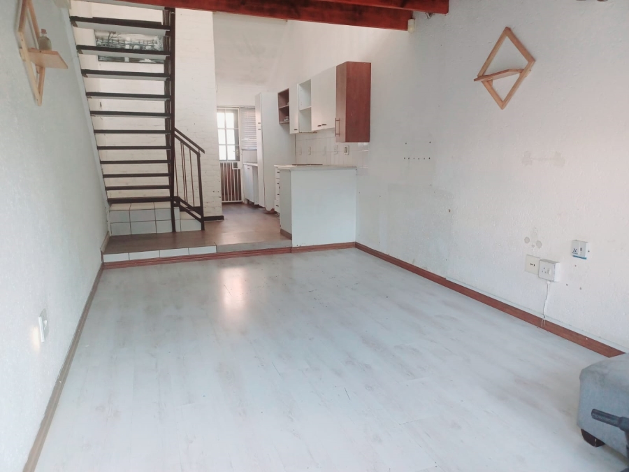 1 Bedroom Property for Sale in Windsor West Gauteng