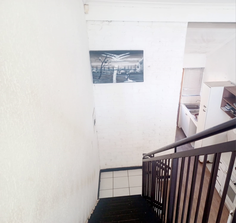 1 Bedroom Property for Sale in Windsor West Gauteng