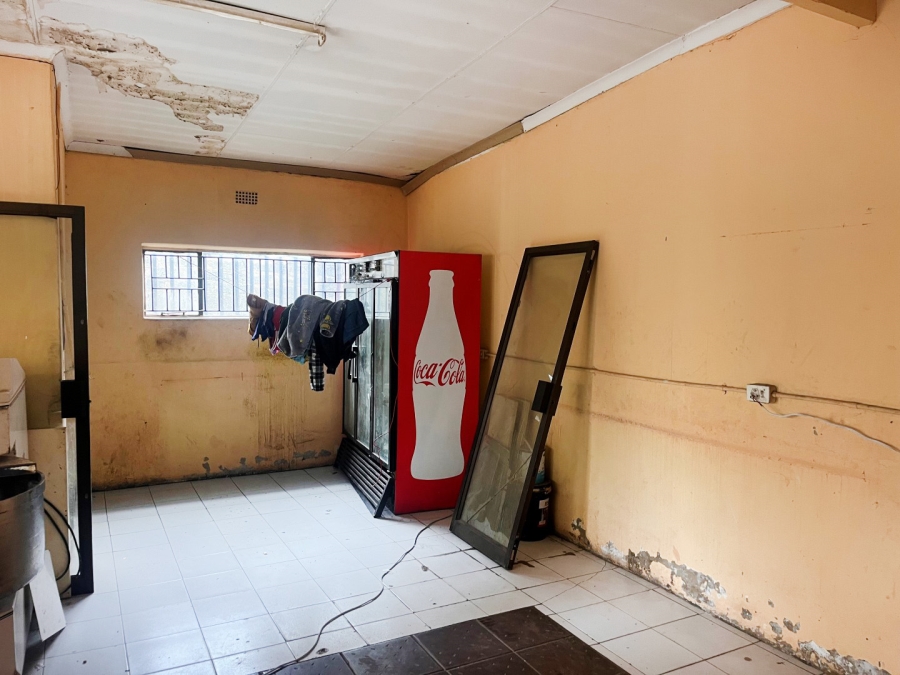 0 Bedroom Property for Sale in Phiri Gauteng