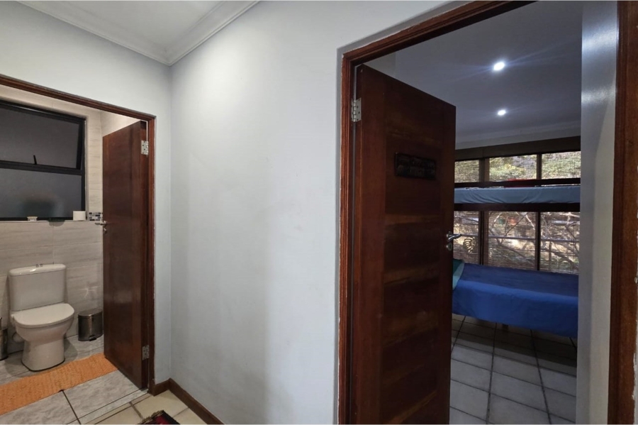 4 Bedroom Property for Sale in Magalieskruin Gauteng