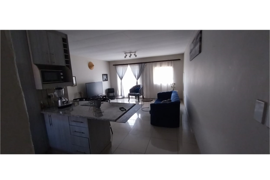 To Let 2 Bedroom Property for Rent in Vorna Valley Gauteng