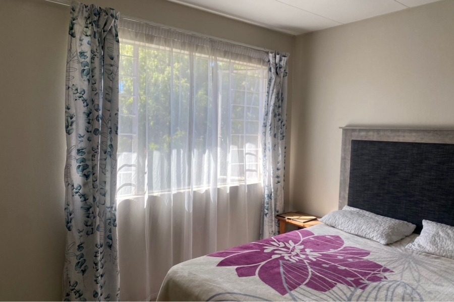 To Let 2 Bedroom Property for Rent in Vorna Valley Gauteng