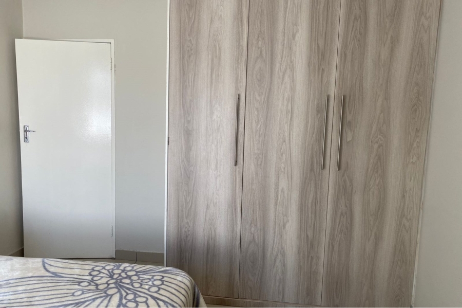 To Let 2 Bedroom Property for Rent in Vorna Valley Gauteng