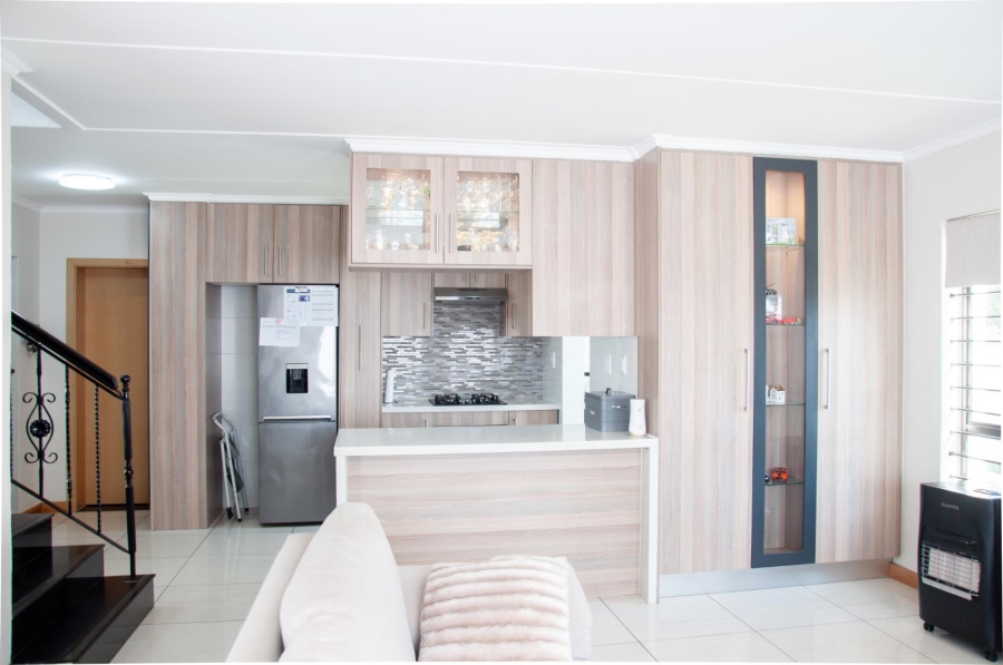To Let 4 Bedroom Property for Rent in Carlswald Gauteng