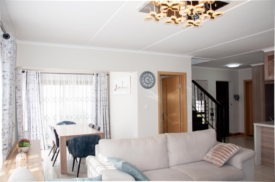 To Let 4 Bedroom Property for Rent in Carlswald Gauteng