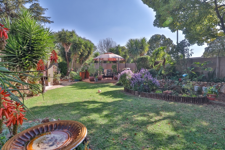 4 Bedroom Property for Sale in Glen Marais Gauteng