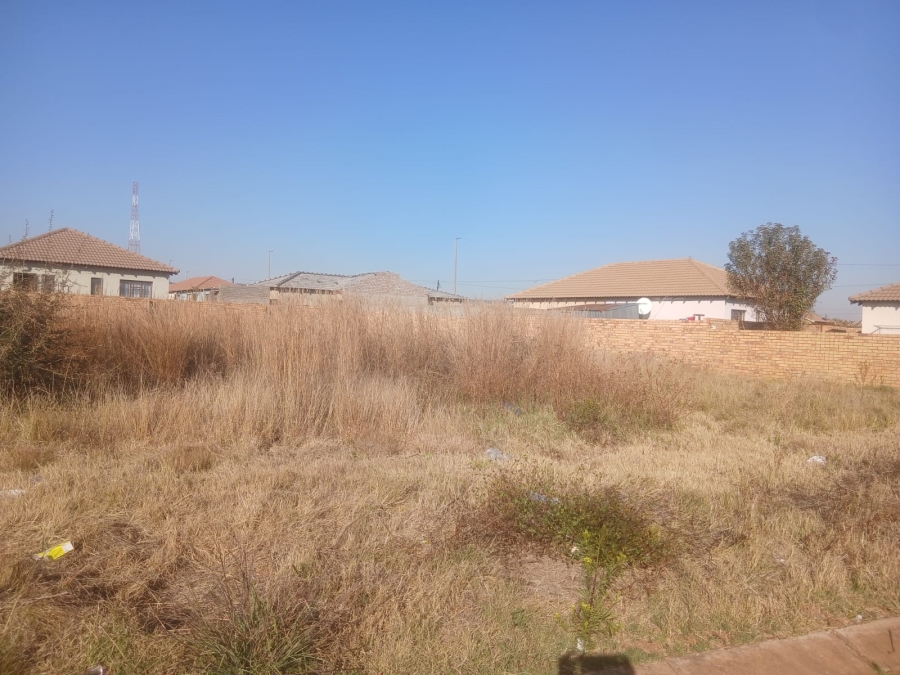 0 Bedroom Property for Sale in Mohlakeng Gauteng