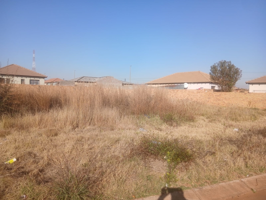 0 Bedroom Property for Sale in Mohlakeng Gauteng