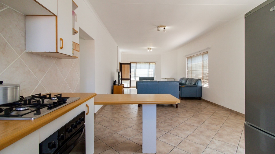 3 Bedroom Property for Sale in Bassonia Gauteng