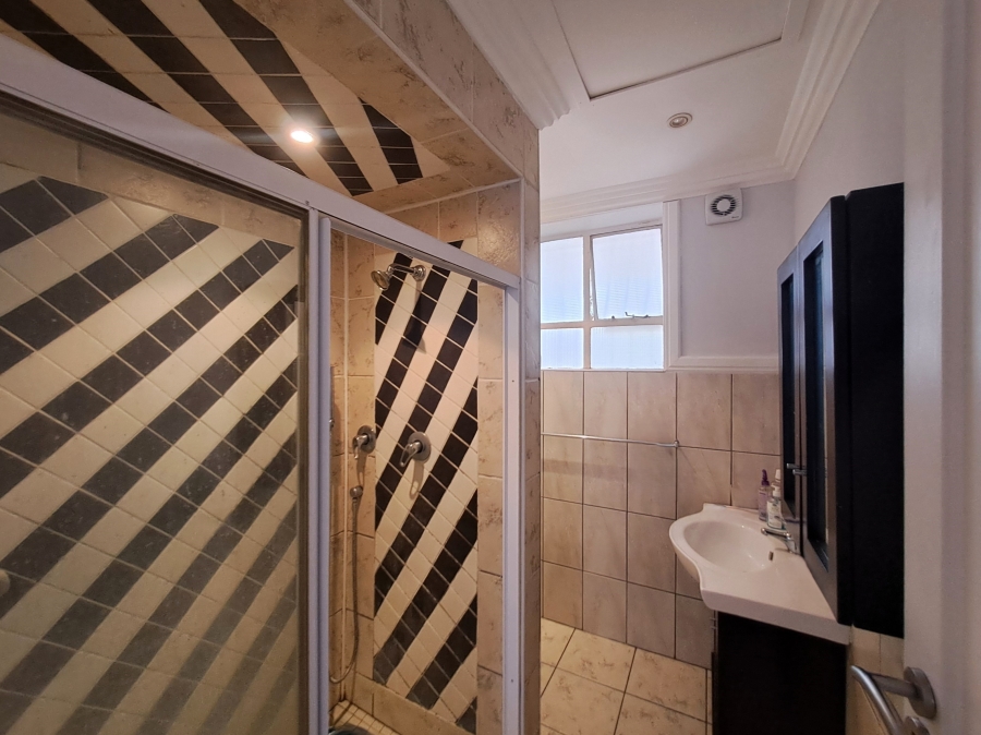 2 Bedroom Property for Sale in Craighall Park Gauteng