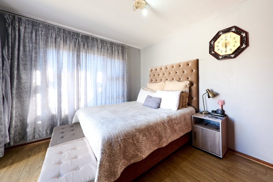 3 Bedroom Property for Sale in Erand Gardens Gauteng