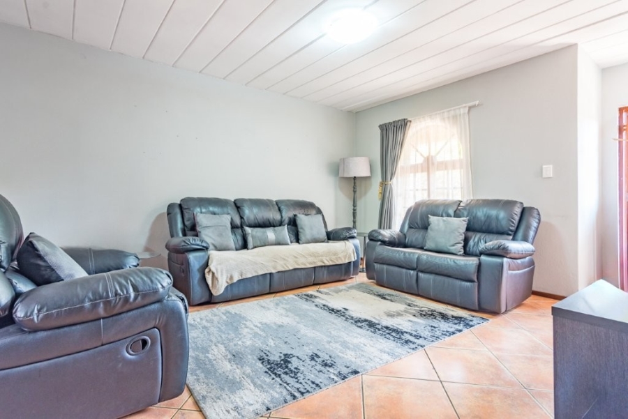 To Let 3 Bedroom Property for Rent in Noordheuwel Gauteng