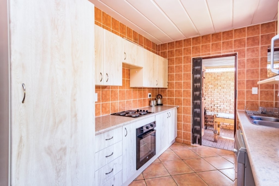 To Let 3 Bedroom Property for Rent in Noordheuwel Gauteng