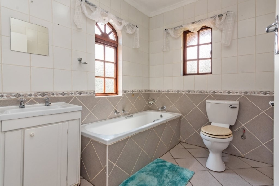 To Let 3 Bedroom Property for Rent in Noordheuwel Gauteng