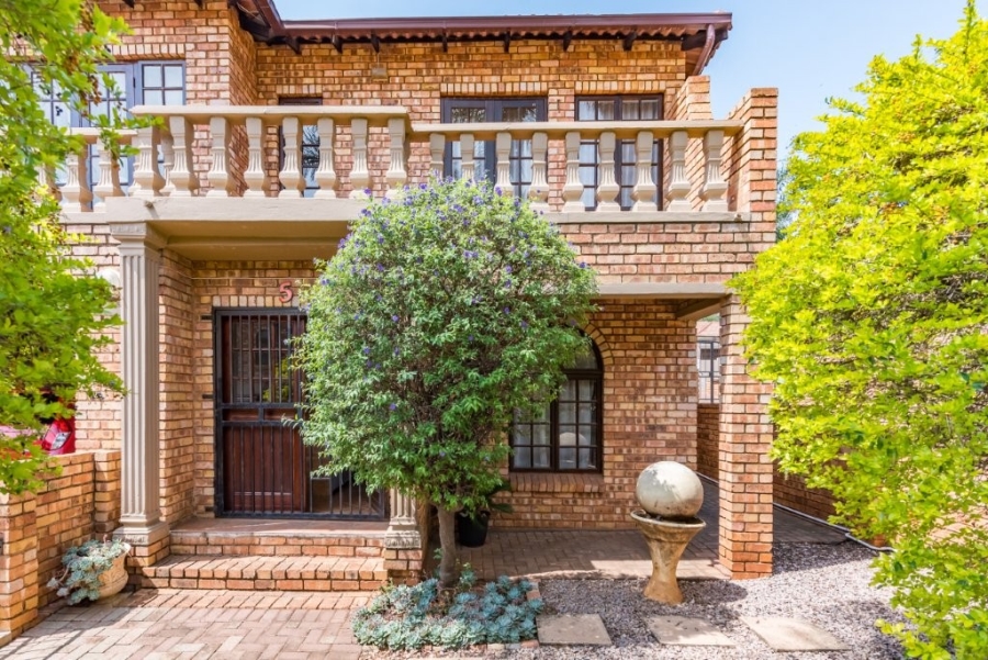 To Let 3 Bedroom Property for Rent in Noordheuwel Gauteng