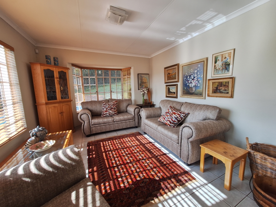 4 Bedroom Property for Sale in Roodekrans Gauteng