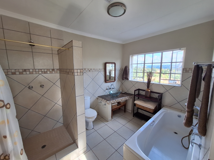 4 Bedroom Property for Sale in Roodekrans Gauteng