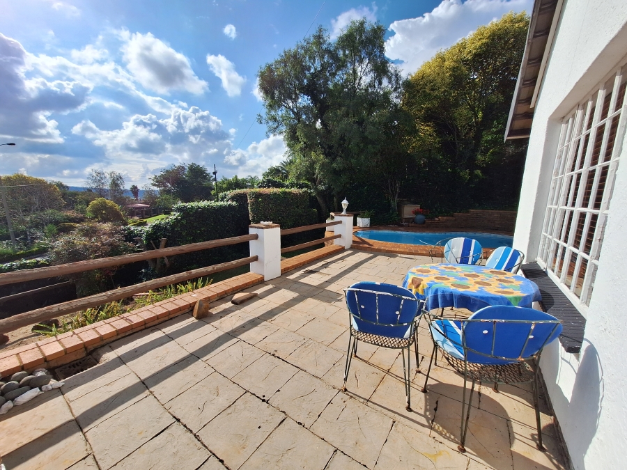 4 Bedroom Property for Sale in Roodekrans Gauteng