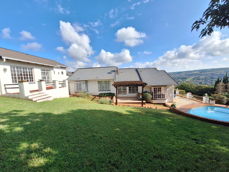 4 Bedroom Property for Sale in Roodekrans Gauteng