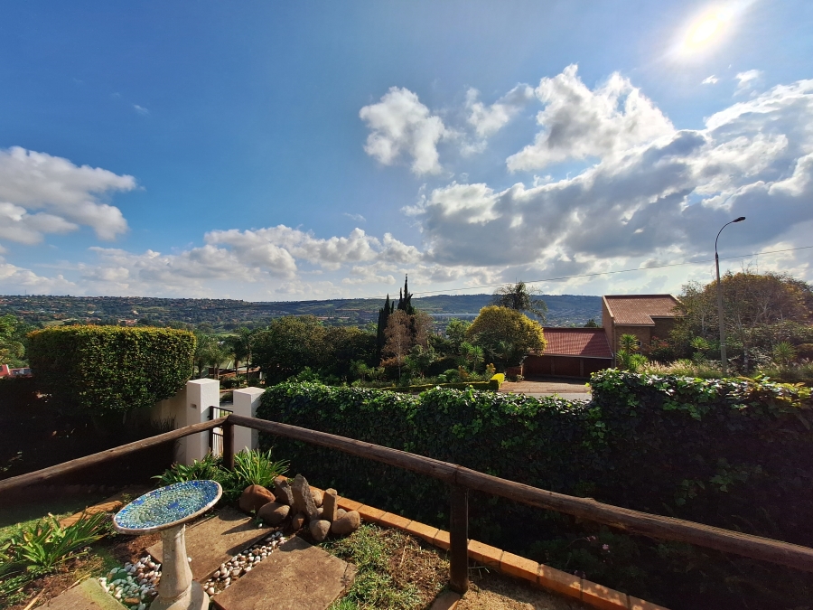 4 Bedroom Property for Sale in Roodekrans Gauteng