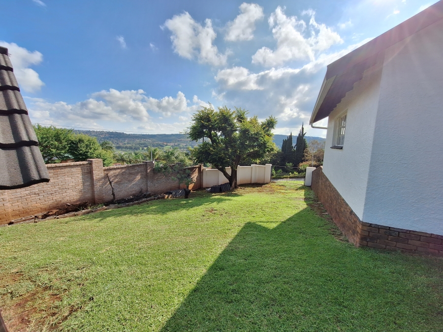 4 Bedroom Property for Sale in Roodekrans Gauteng