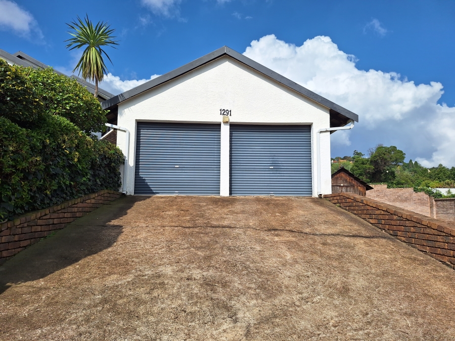 4 Bedroom Property for Sale in Roodekrans Gauteng